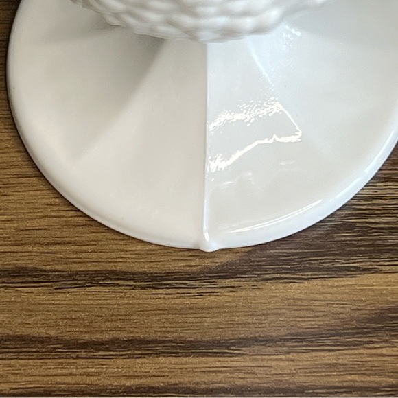 Vtg Milk Glass Goblets - Picture 6 of 10